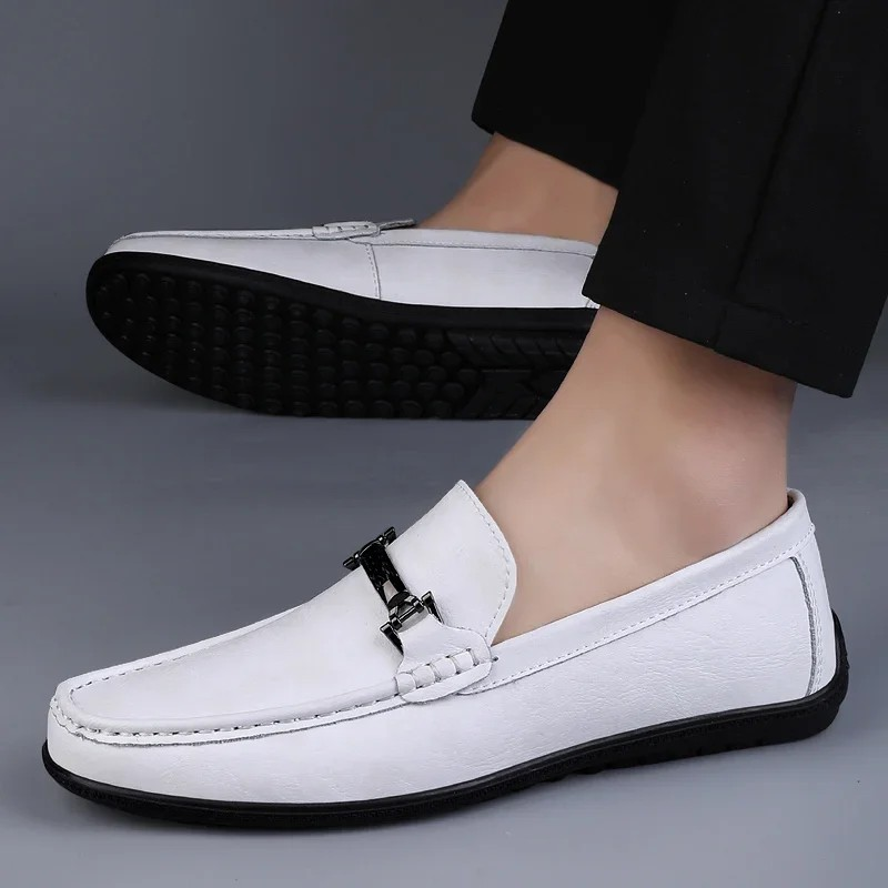 Buckle Loafers – Elegante Leren Instapschoenen met Gespdetail