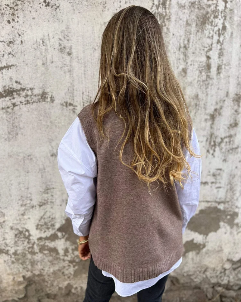 Comfortabel gebreid vest – zacht, behaaglijk en moeiteloos stijlvol