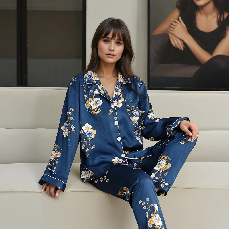 Dames IJszijde Pyjama Set – Zomer Loungewear met Lange Mouwen en Broek in Imitatiezijde