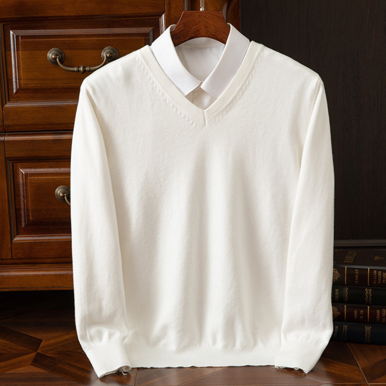Pure Kasjmier Trui met V-hals voor Heren – Luxe, Warm & Tijdloos