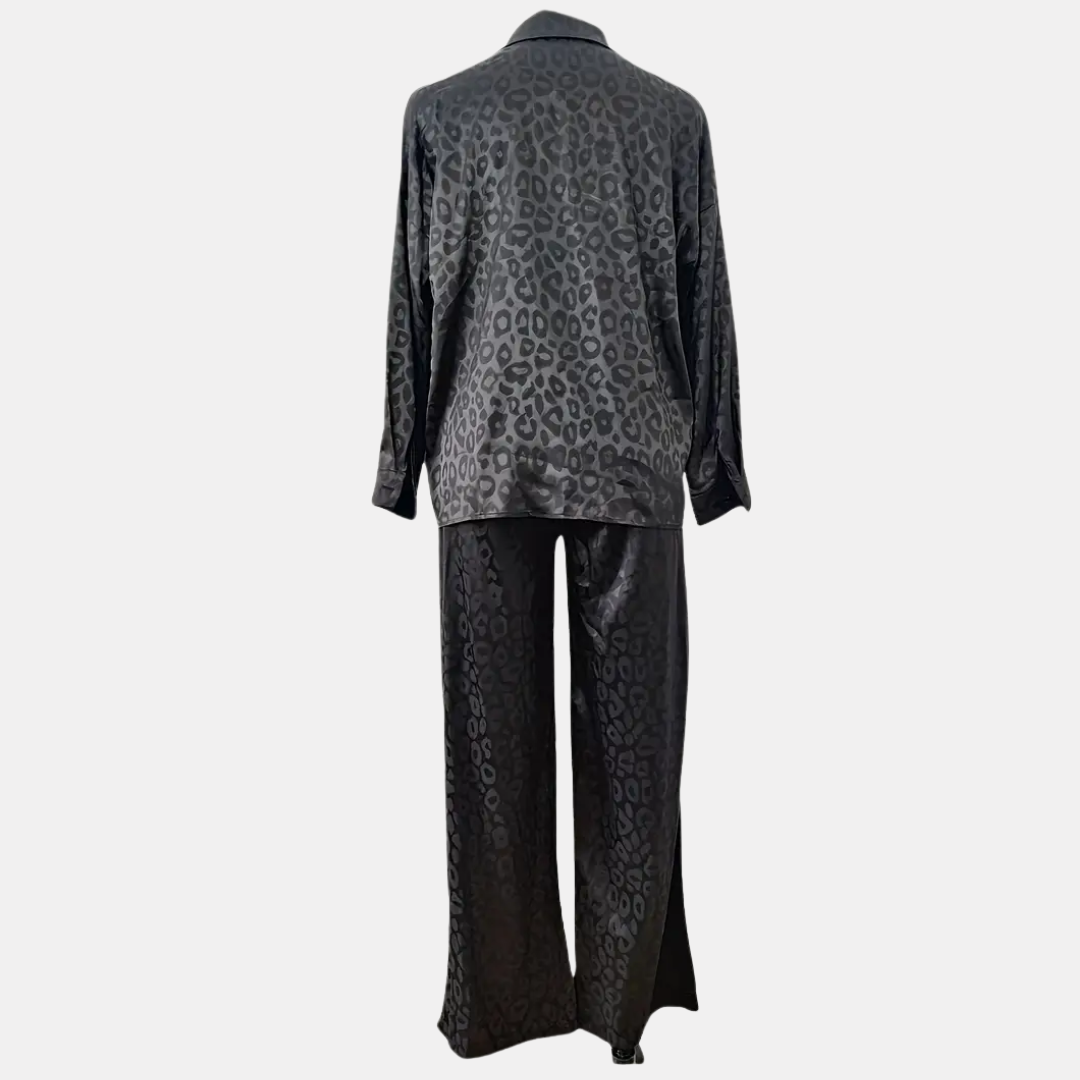 Elegante Satijnen Dames Pyjamaset – Blouse met Kraag & Wijde Pijpen Broek