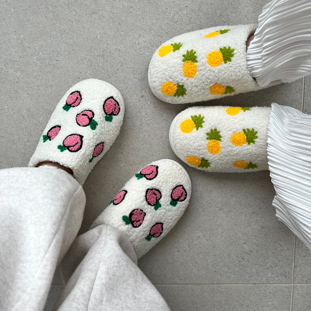 Warme & Zachte Dames Pantoffels met Fruitdesign – Antislip & Comfortabel