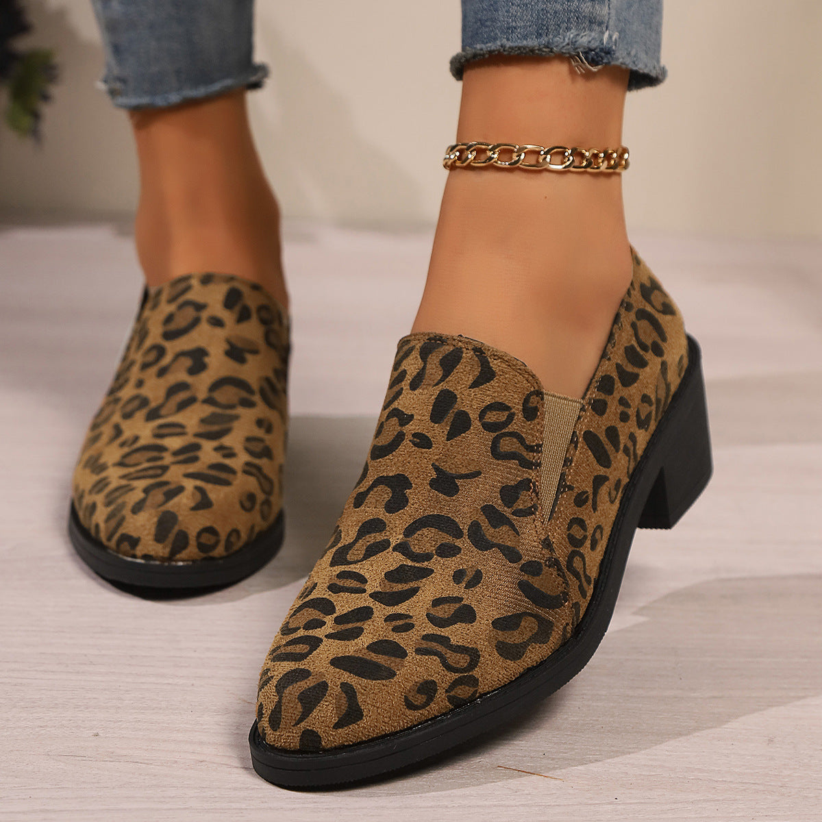 Dames Loafers met Luipaardprint – Stijlvolle Instapschoenen met Lage Blokhak en Comfortabel Leren Bovenwerk