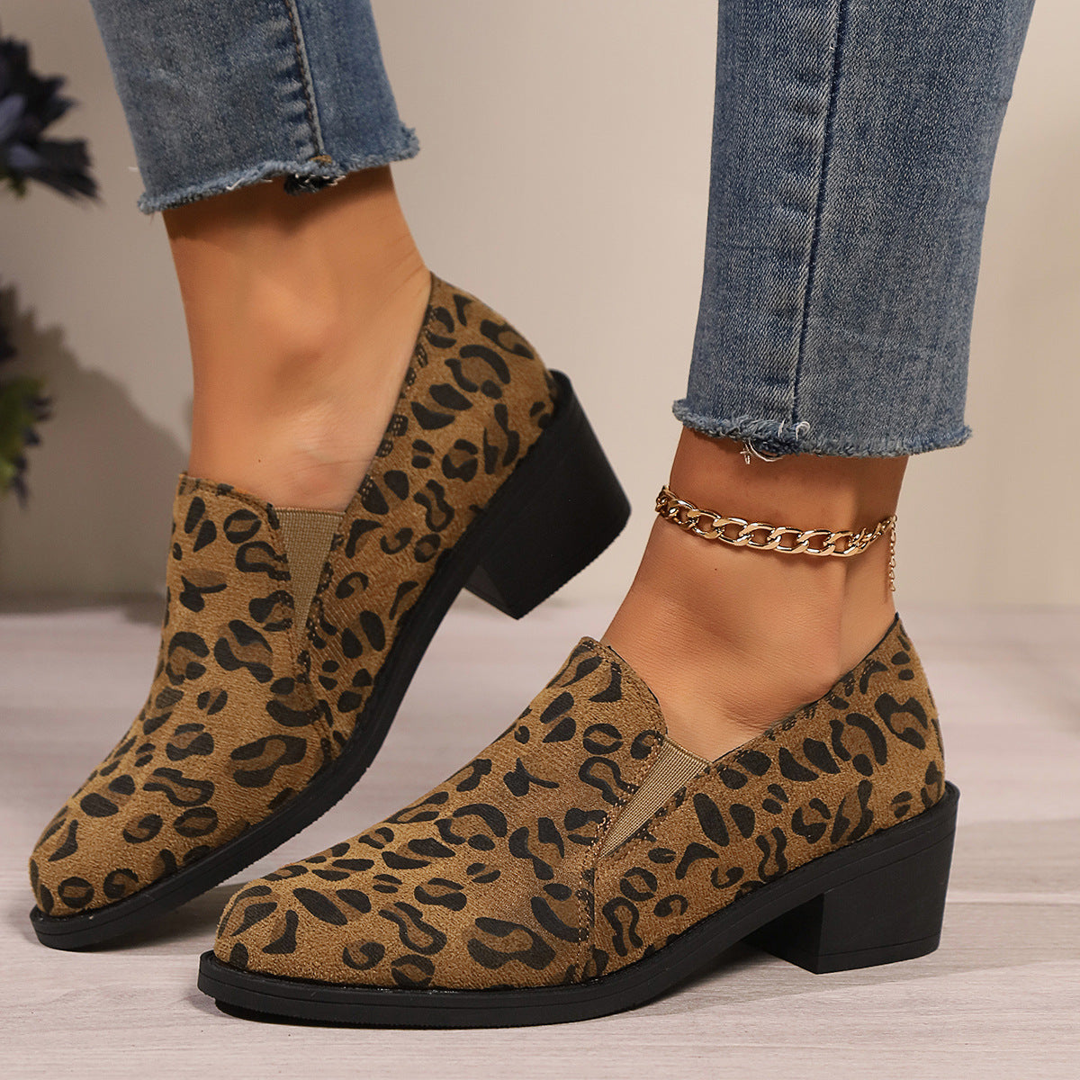 Dames Loafers met Luipaardprint – Stijlvolle Instapschoenen met Lage Blokhak en Comfortabel Leren Bovenwerk