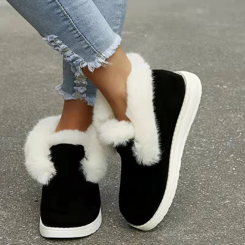 Gezellige Suède Enkelboots met Nepbont – Stijlvolle Slip-On Winterschoenen