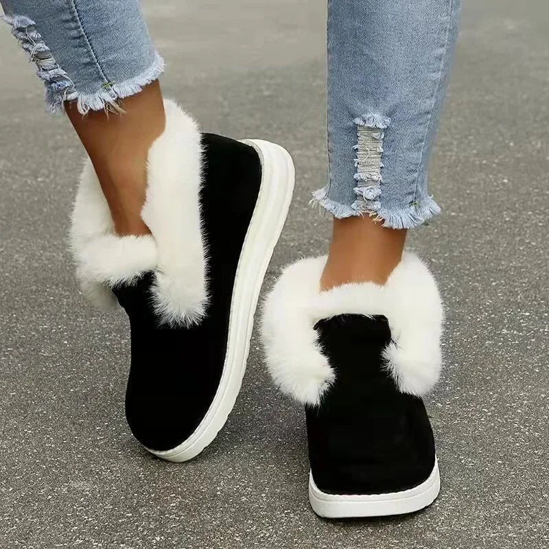 Gezellige Suède Enkelboots met Nepbont – Stijlvolle Slip-On Winterschoenen