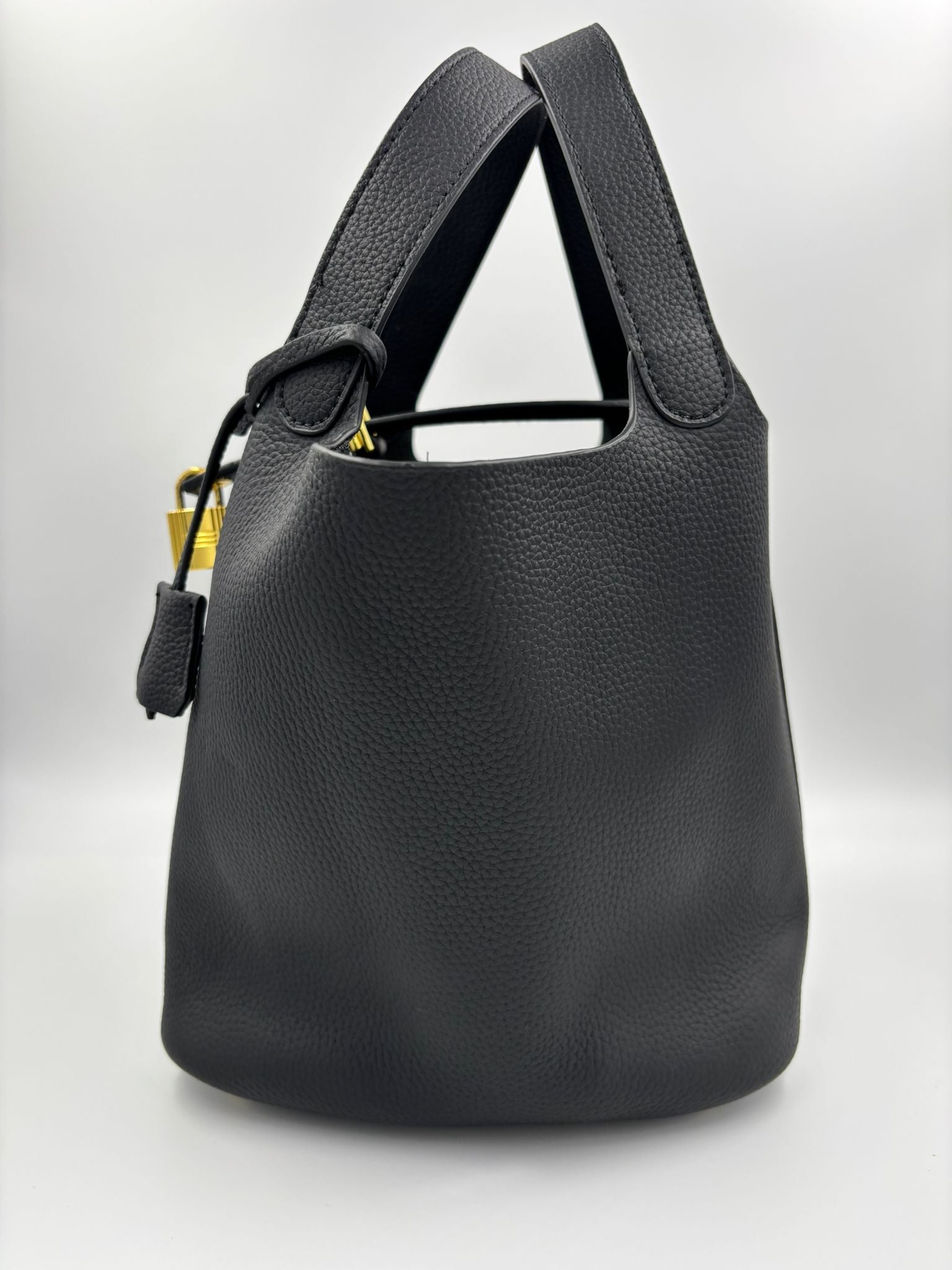 Chique Gestructureerde Schoudertas – Praktisch en Tijdloos Ontwerp