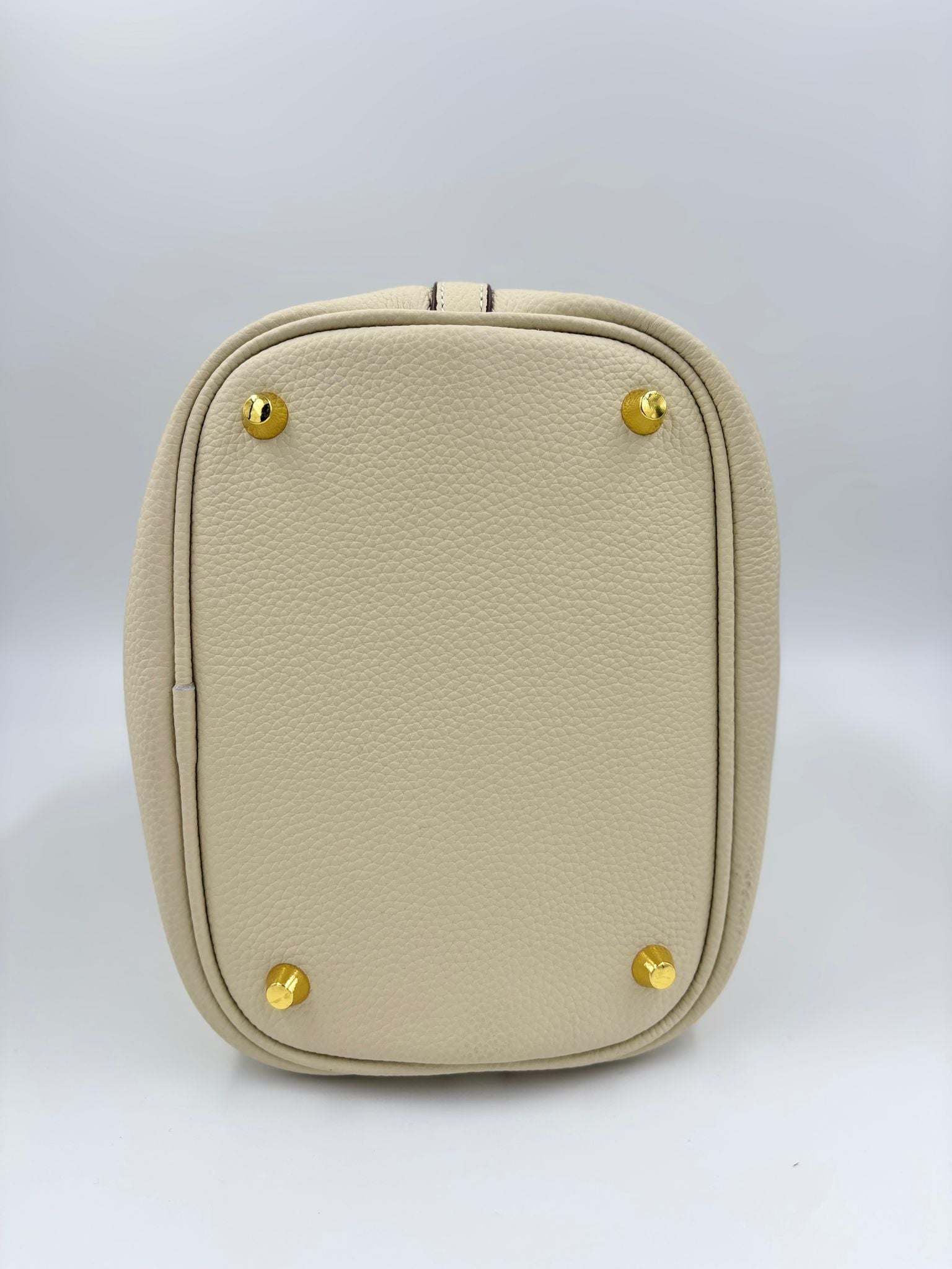 Chique Gestructureerde Schoudertas – Praktisch en Tijdloos Ontwerp