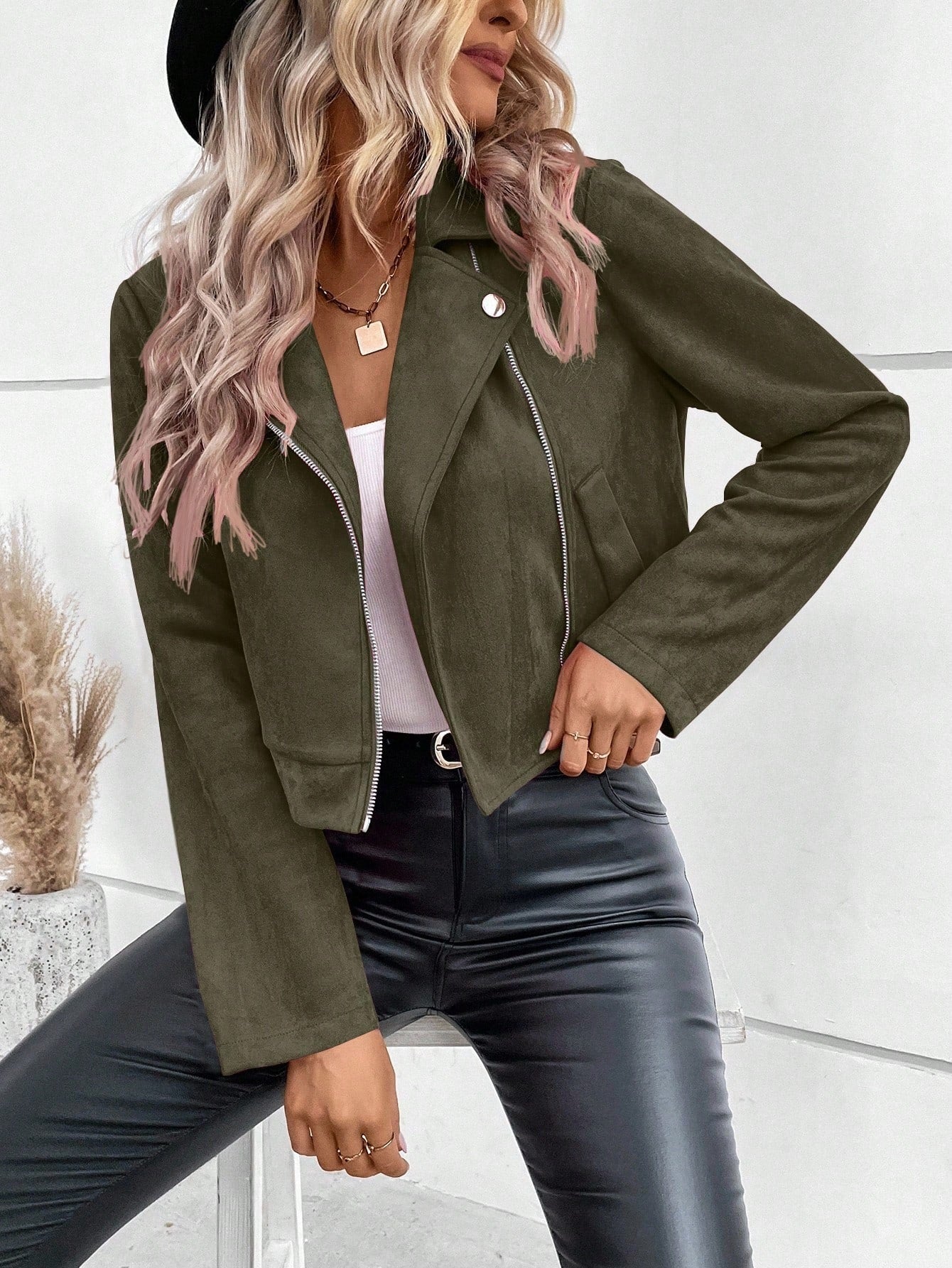 Elegante Suède Jas – Tijdloze Korte Damesjas met Slim Fit