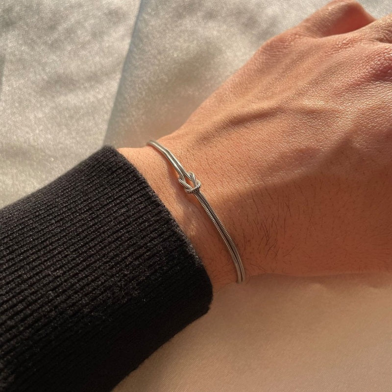 Elegante Liefdesknoop Armband – Symbool van Verbondenheid & Betekenisvol Cadeau voor Haar