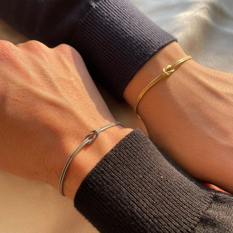 Elegante Liefdesknoop Armband – Symbool van Verbondenheid & Betekenisvol Cadeau voor Haar