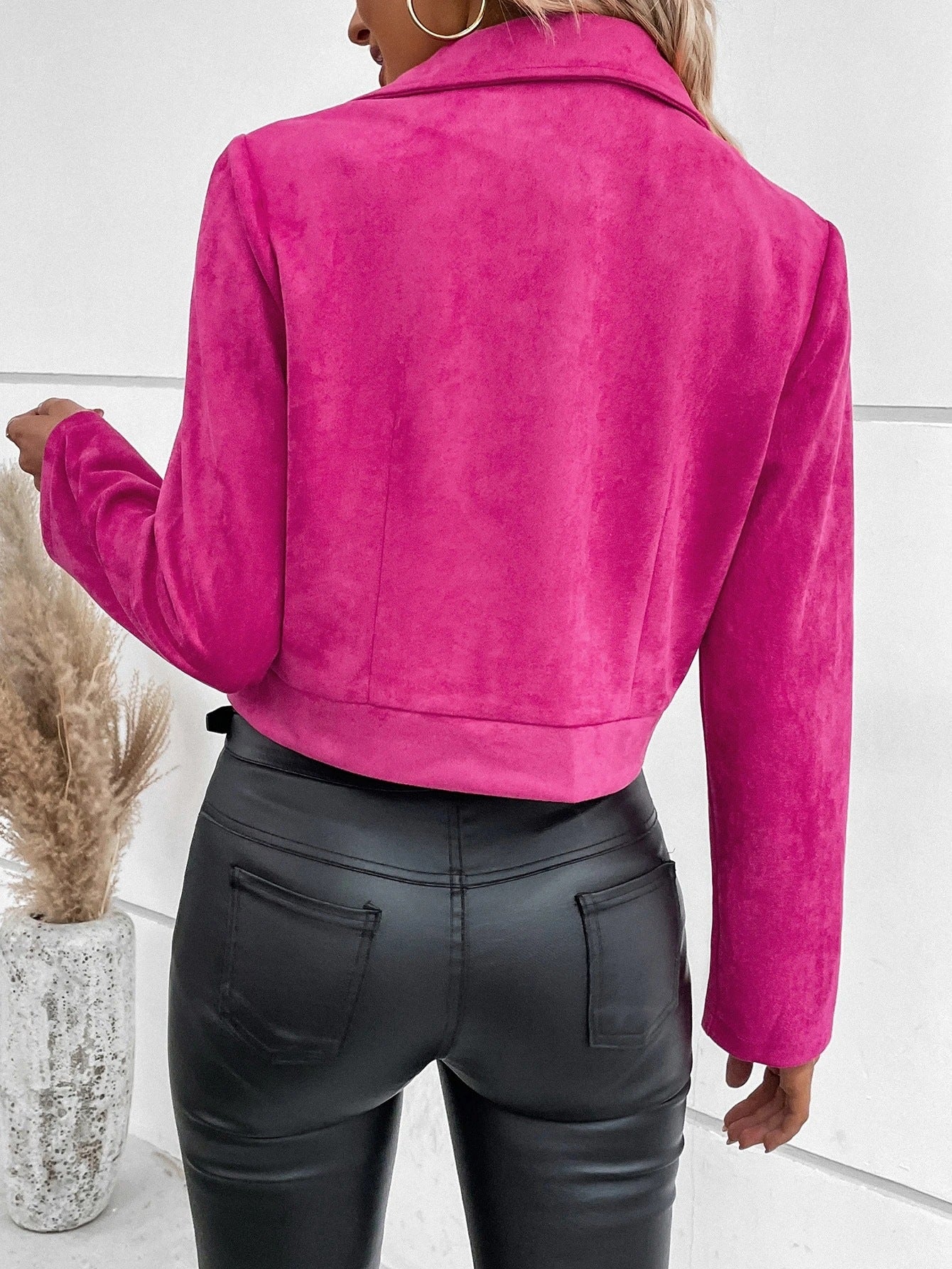 Elegante Suède Jas – Tijdloze Korte Damesjas met Slim Fit