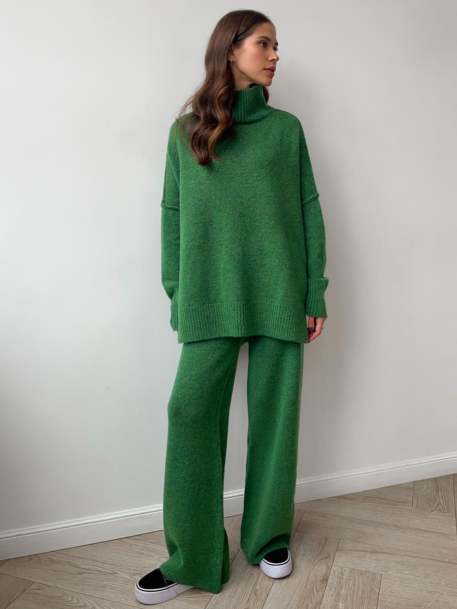 Effen Gebreid Set met Coltrui – Comfortabele Trui & Broek in Tijdloze Stijl
