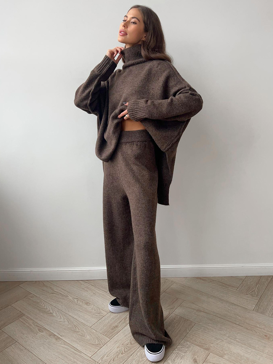 Effen Gebreid Set met Coltrui – Comfortabele Trui & Broek in Tijdloze Stijl