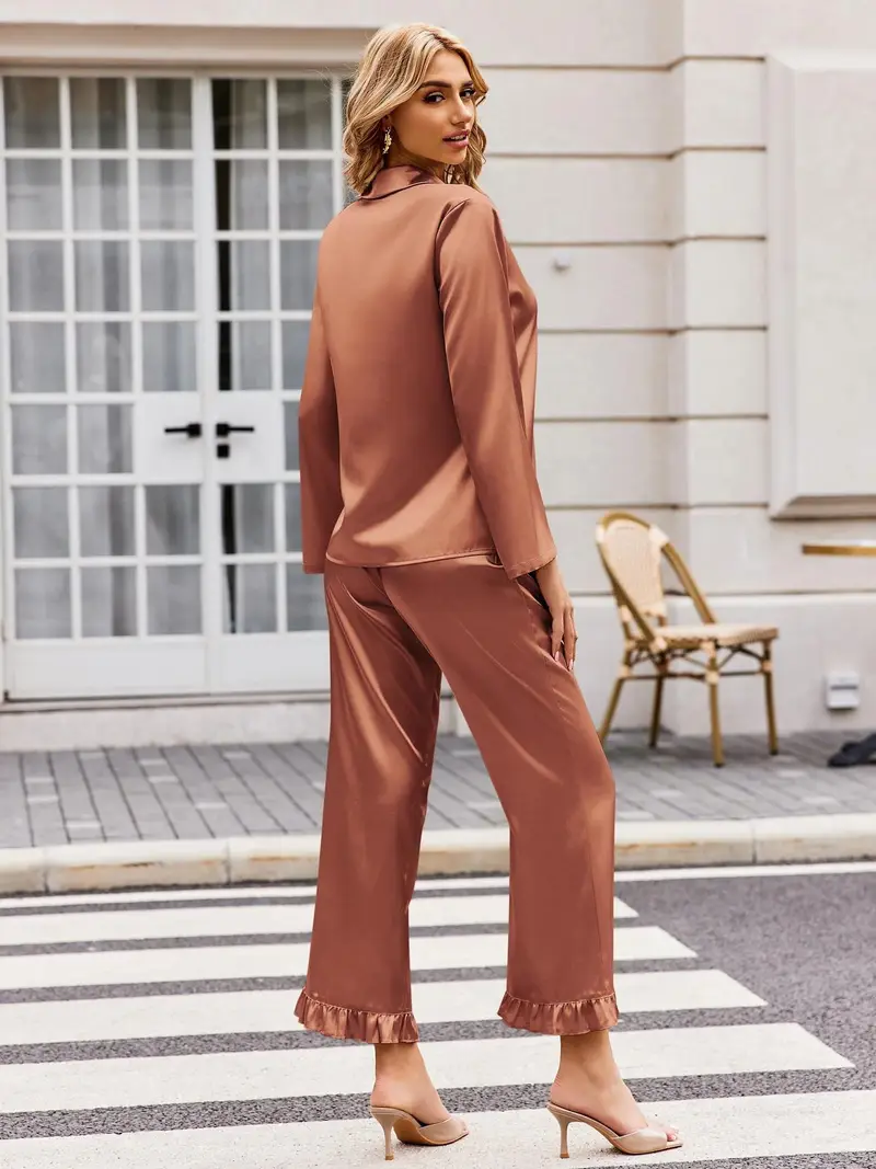 Zachte Satijnen Dames Pyjama Set – 2-Delige Loungewear met Lange Mouwen & Knoopsluiting