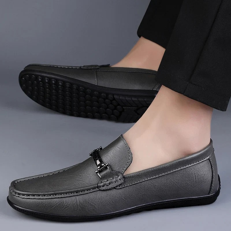 Buckle Loafers – Elegante Leren Instapschoenen met Gespdetail