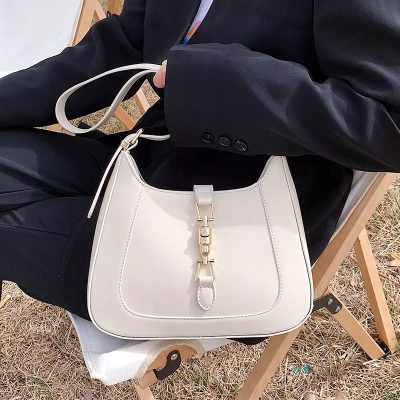 Klassieke Clutch & Schoudertas voor Dames – Elegant, Tijdloos & Veelzijdig