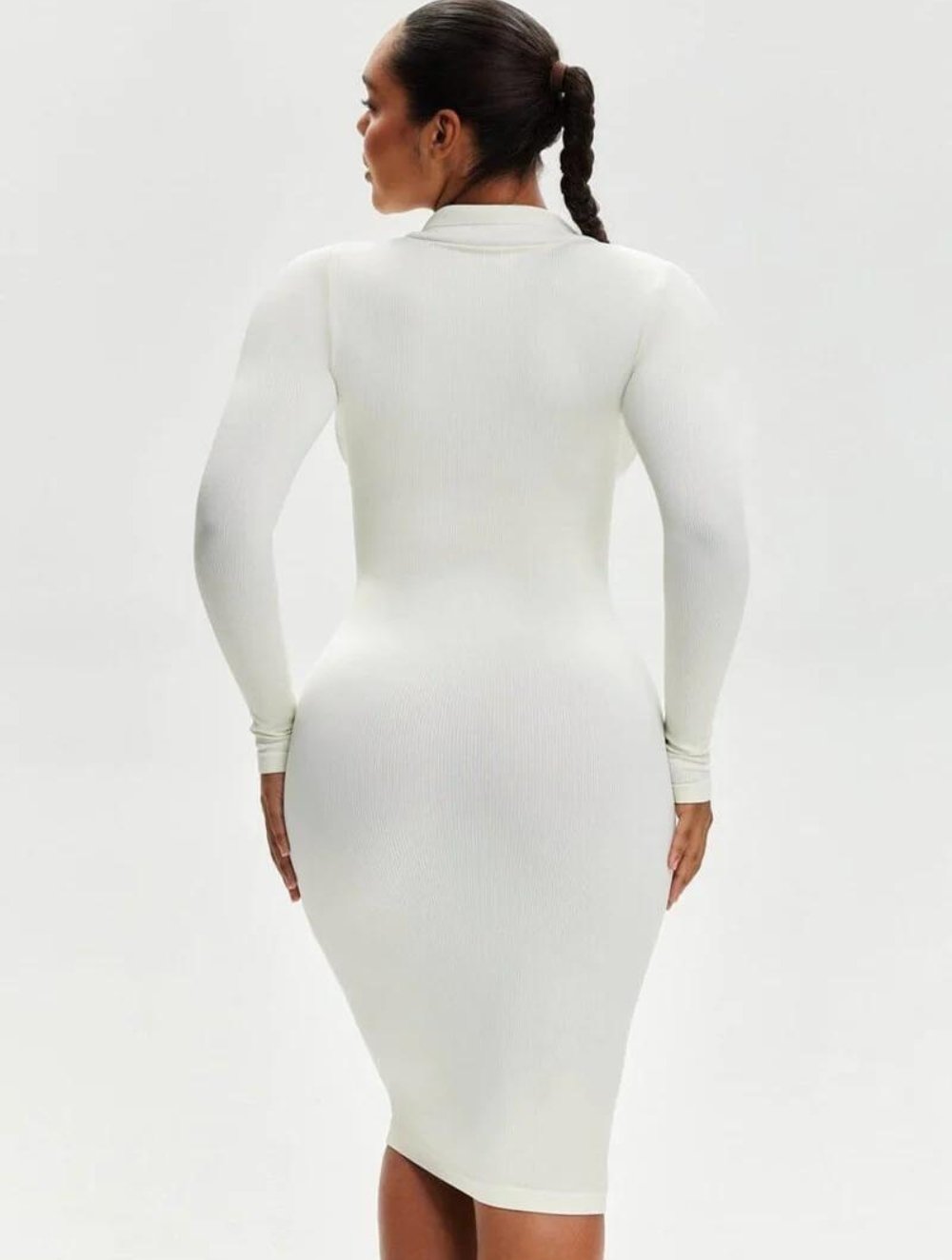 Shapewear Jurk met Kraag en Knoopdetails