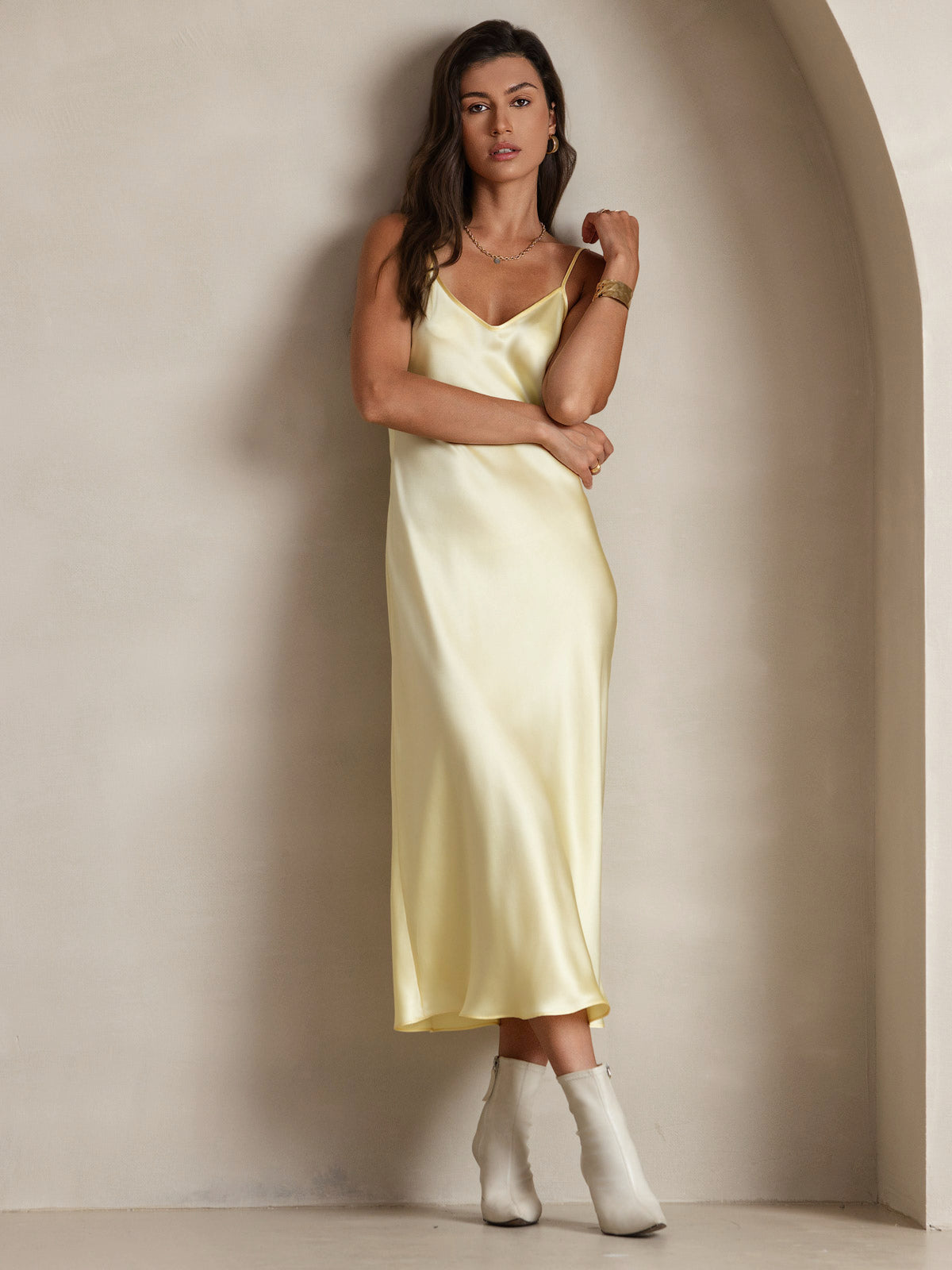 Elegante Lange Zijde Nachtjurk – Spaghettibandjes Dames Nachthemd