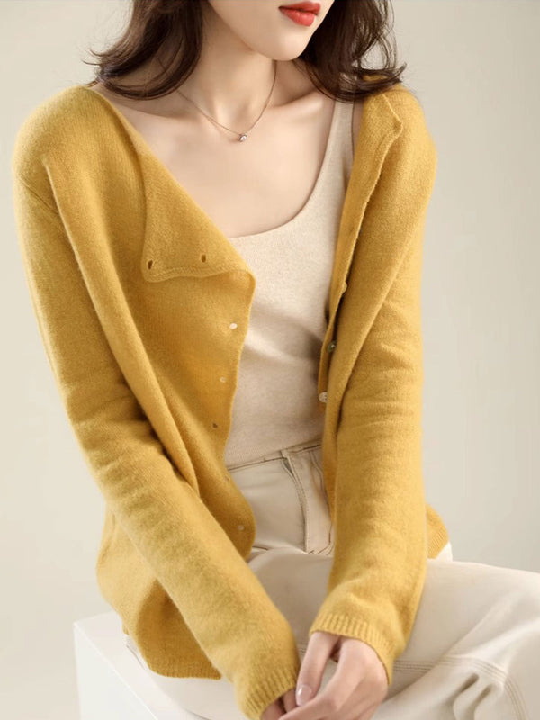 Classic Crew Neck Knitted Cardigan – Tijdloos Gebreid Vest met Ronde Hals
