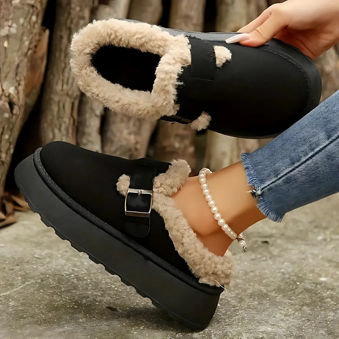 BuckleBouclé Slippers – Luxe Dames Slippers met Gesp en Zachte Bouclé Voering
