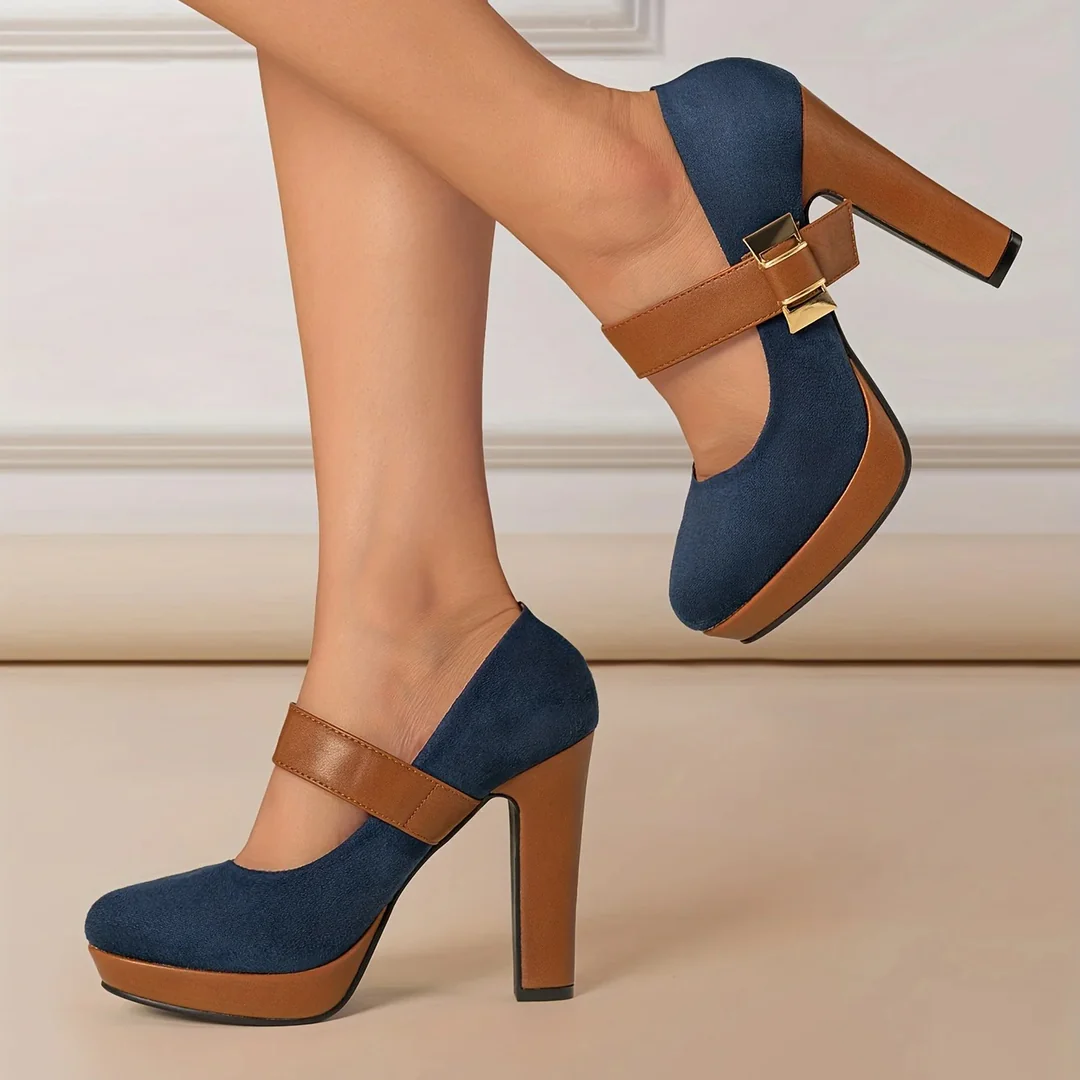 Modern Block Heel – Elegante Suède-Inspiratie met Goudkleurige Gesp en Ultiem Comfort