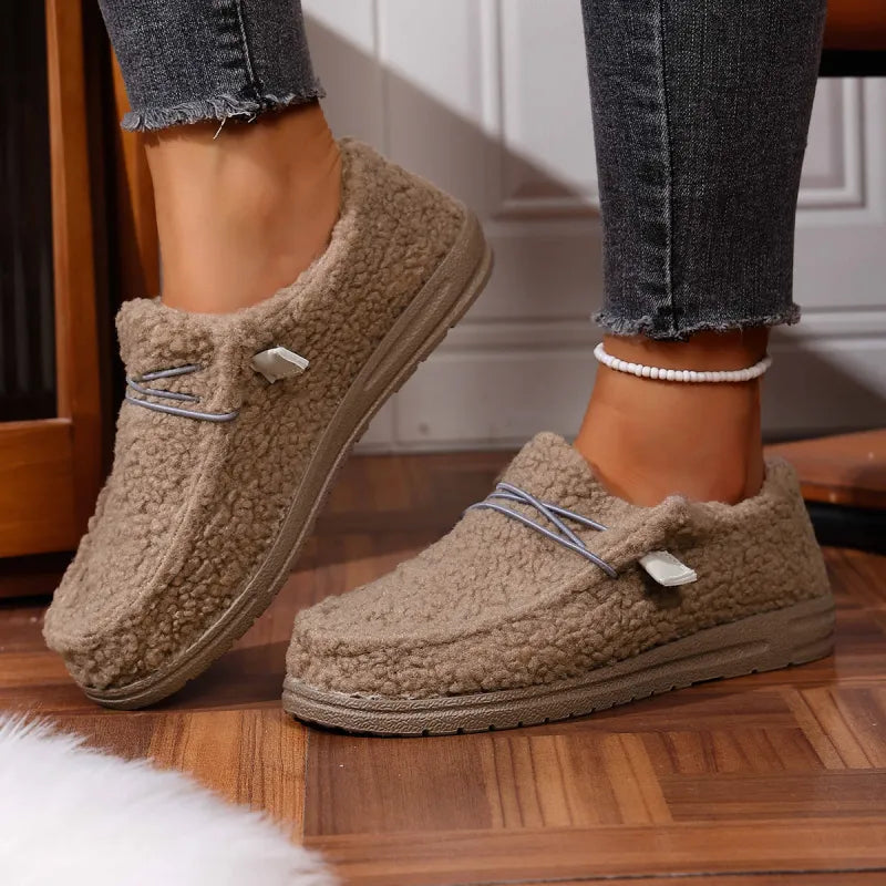 Warme Teddy Slippers voor Dames – Luxe, Comfortabel & Stijlvol voor de Winter
