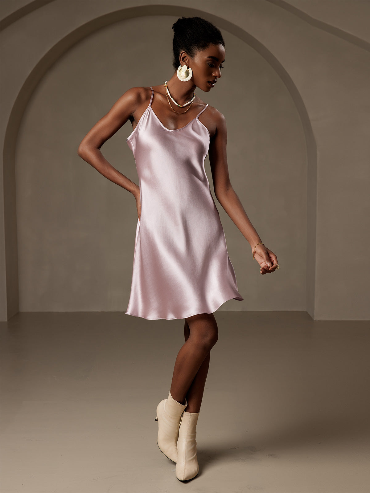 Luxe Zijde Slipjurk – Effen Kleur Elegante Nachtkleding & Loungewear voor Dames