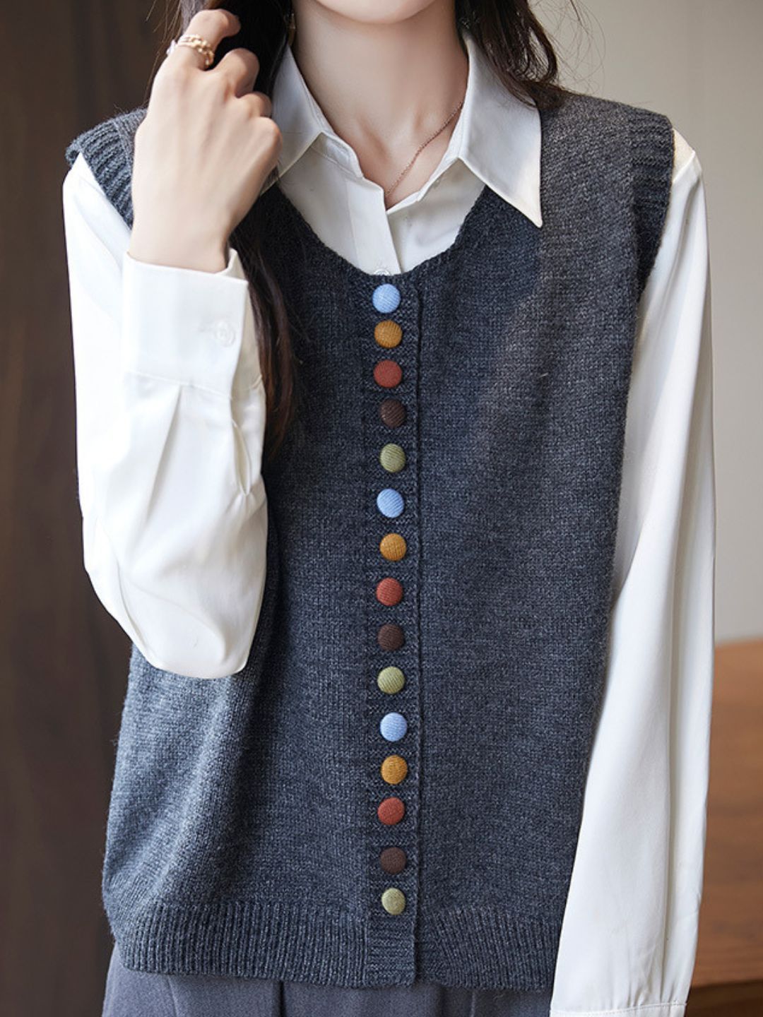 Dames Mouwloos Gebreid Sweater Vest – Losse Pasvorm Trui met Kleurrijke Knopen