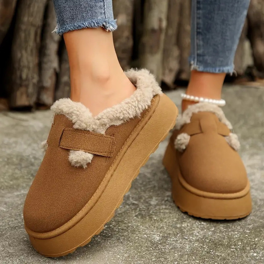 BuckleBouclé Slippers – Luxe Dames Slippers met Gesp en Zachte Bouclé Voering