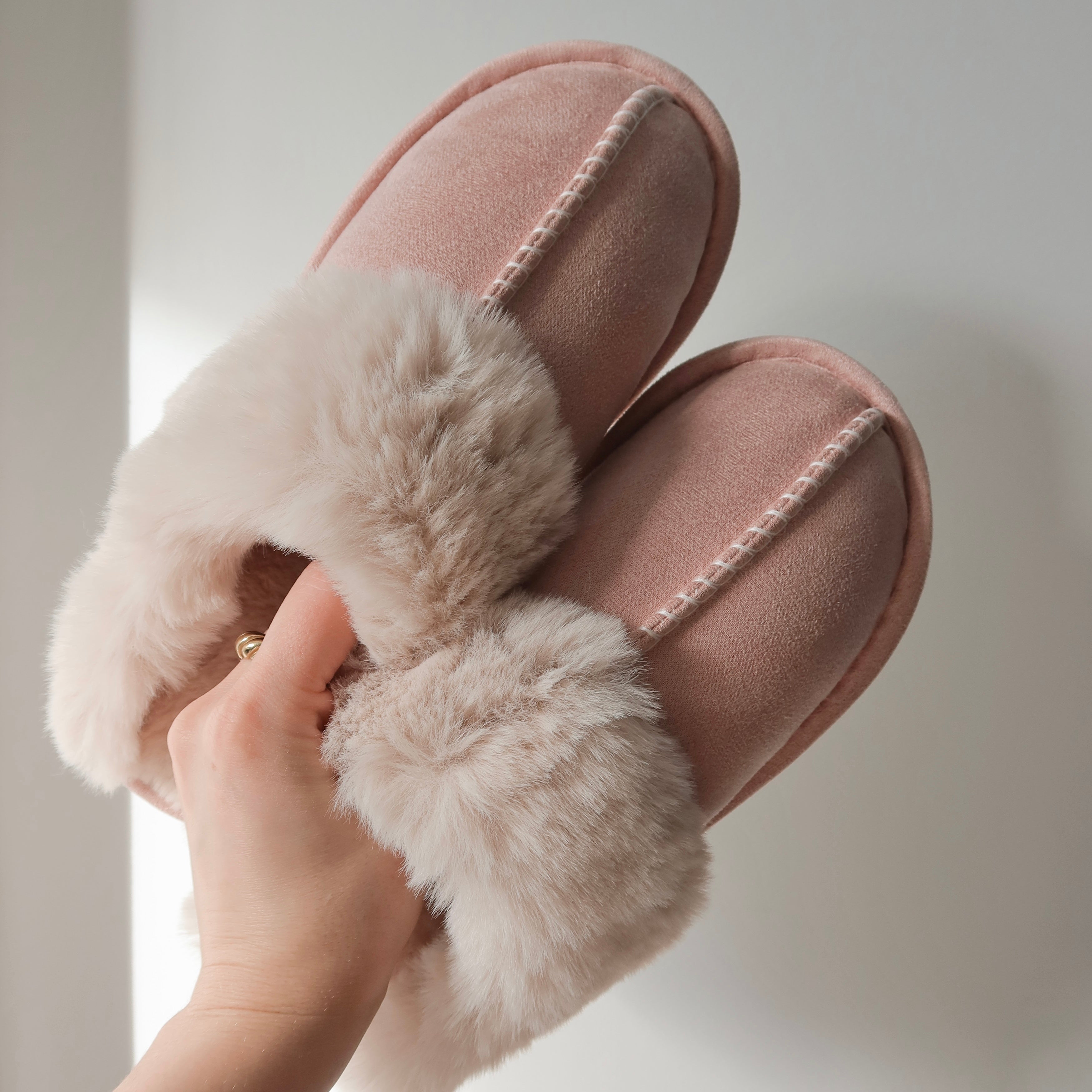 Comfy Slippers Dames – Warme & Fluffy Pantoffels met Zachte Voering