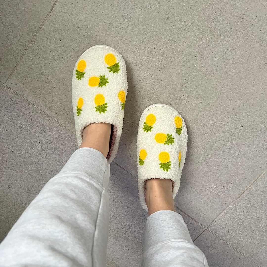Warme & Zachte Dames Pantoffels met Fruitdesign – Antislip & Comfortabel