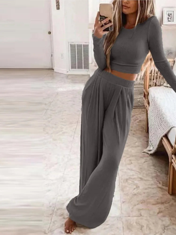 Gebreide Loungewear Set – Lange Mouw Crop Top met Wijde Broek
