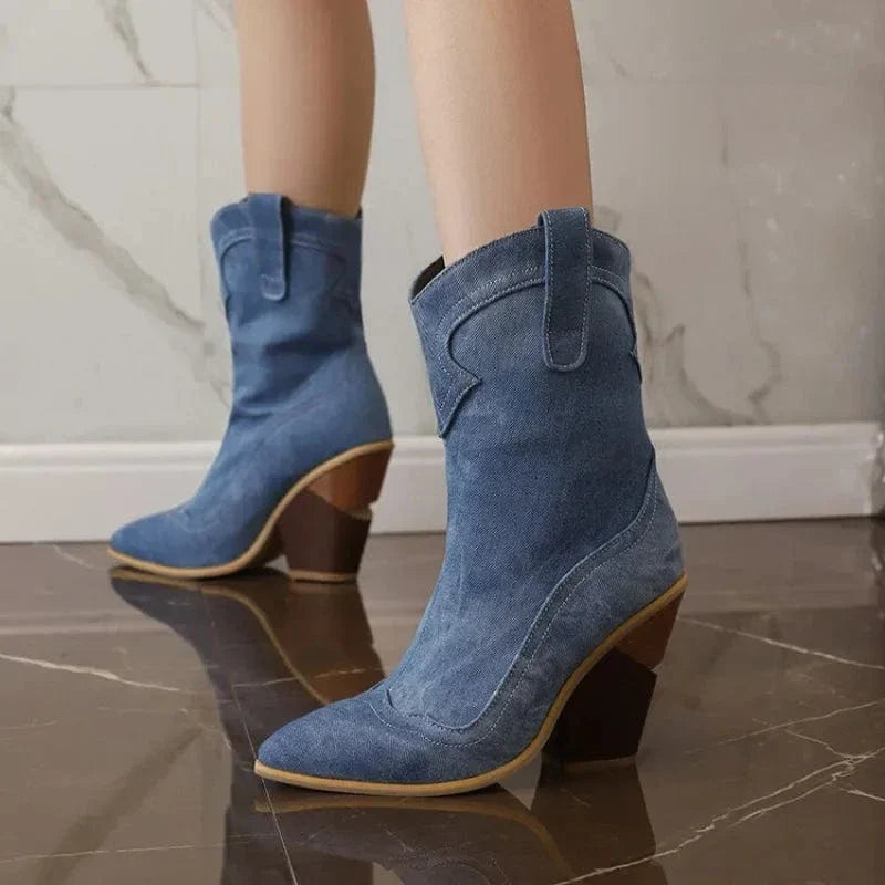 Westerse Bootie – Leren Dameslaars met Spitse Neus & Blokhak