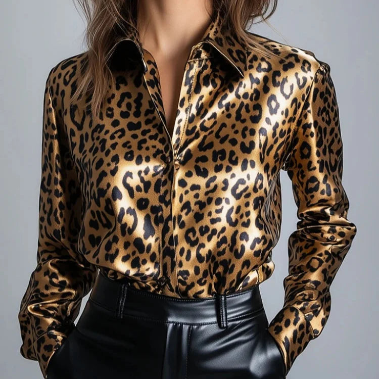Dames Satijnen Leopard Top – Glanzende Blouse met Kraag & Lange Mouwen