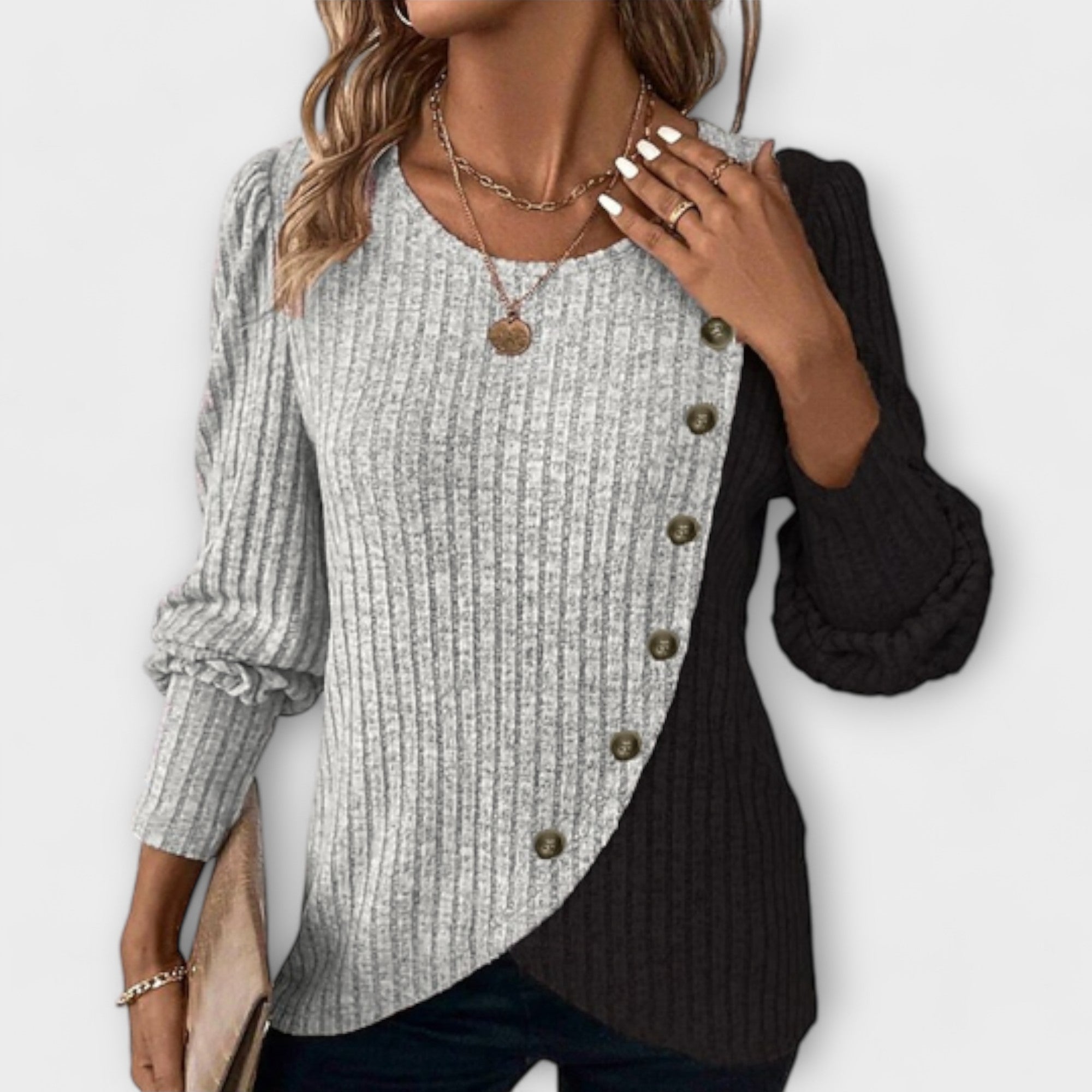 Gebreide Blouse met Knoopdetails – Comfortabel, Elegant & Tijdloos