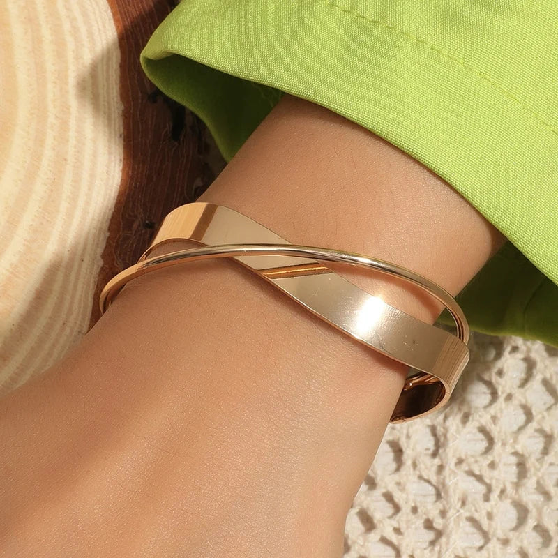 Goudkleurige Armband Dames – Minimalistisch & Verstelbaar Sieraad voor Dagelijks Gebruik