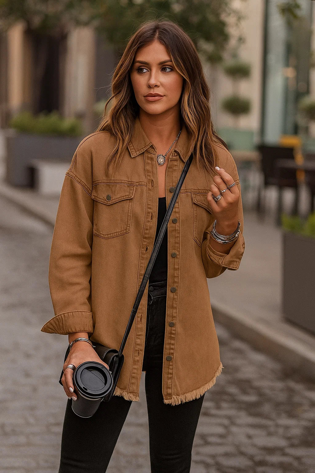 Oversized Spijkerjas voor Dames – Denim Jacket met Ruwe Zoom en Zakken