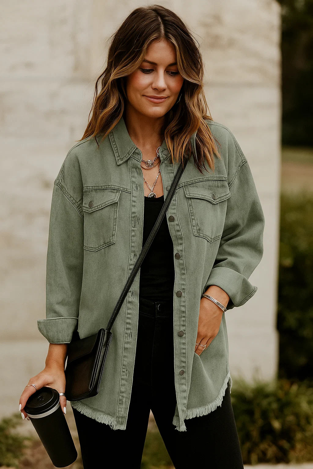 Oversized Spijkerjas voor Dames – Denim Jacket met Ruwe Zoom en Zakken