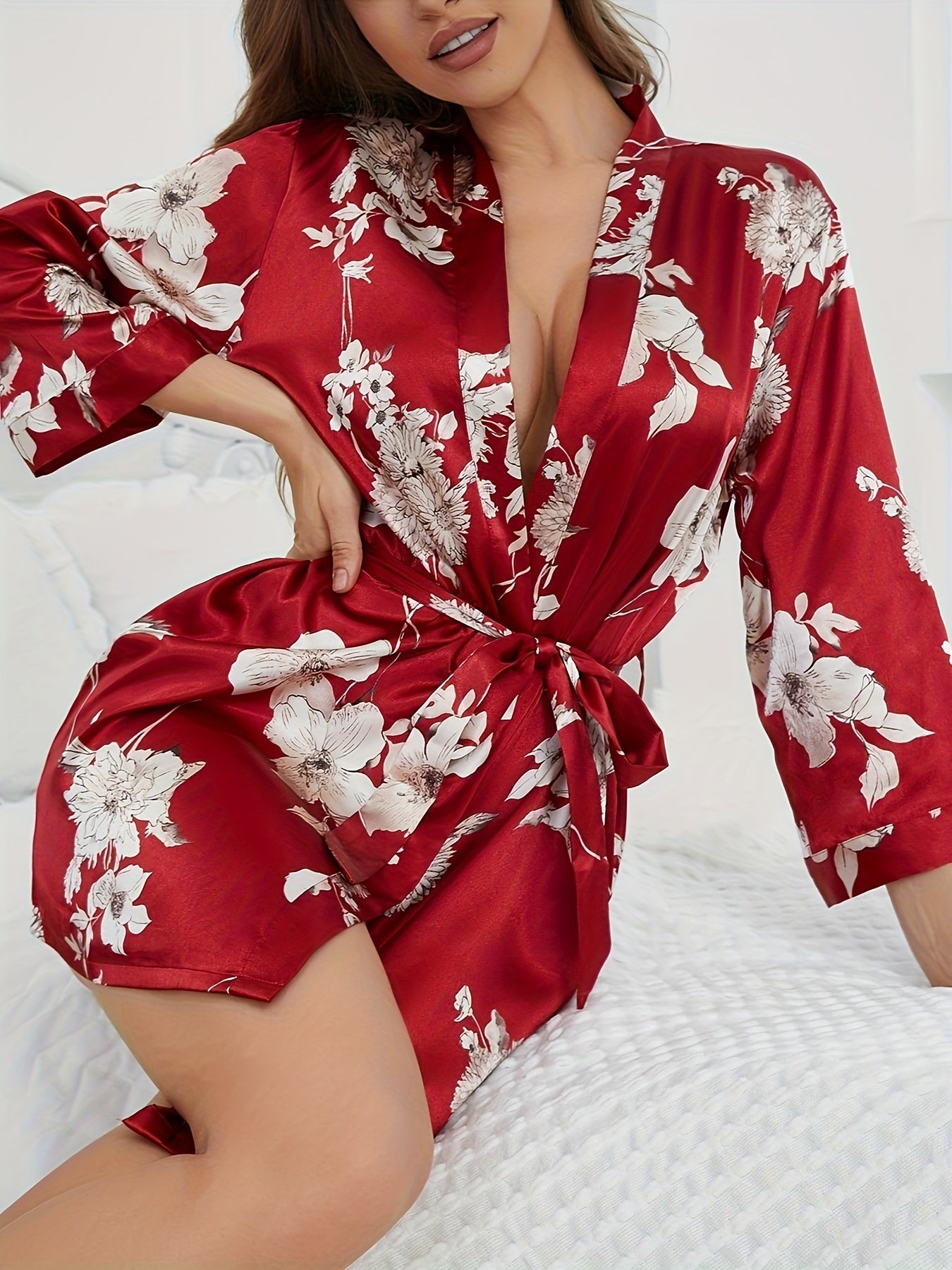 Flora Zijde Robe – Elegante Satijnen Kamerjas met Bloemenprint