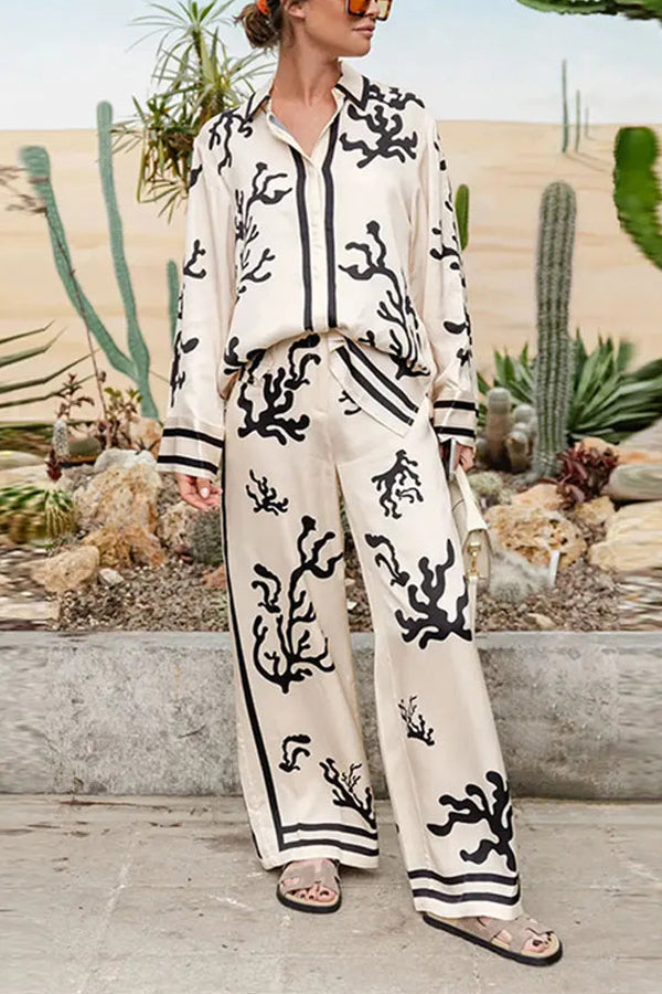 Dames Satijnen Tweedelige Set – Losvallende Vakantie Outfit met Bedrukte Blouse en Wijde Broek
