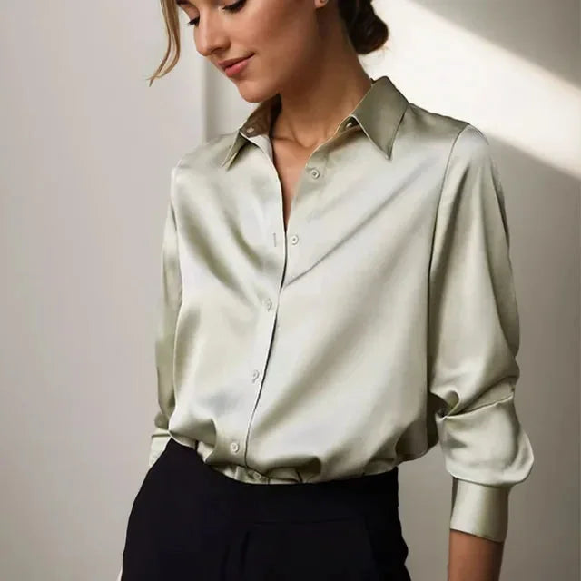 Elegante Dames Satijnen Blouse: Lange Mouw & Knoopsluiting | Tijdloze Stijl