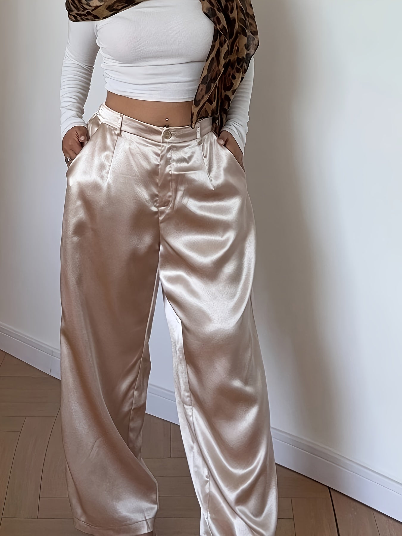 Dames Satijnen Broek in Grote Maten – Elegante Gouden Rechte Broek met Zakken
