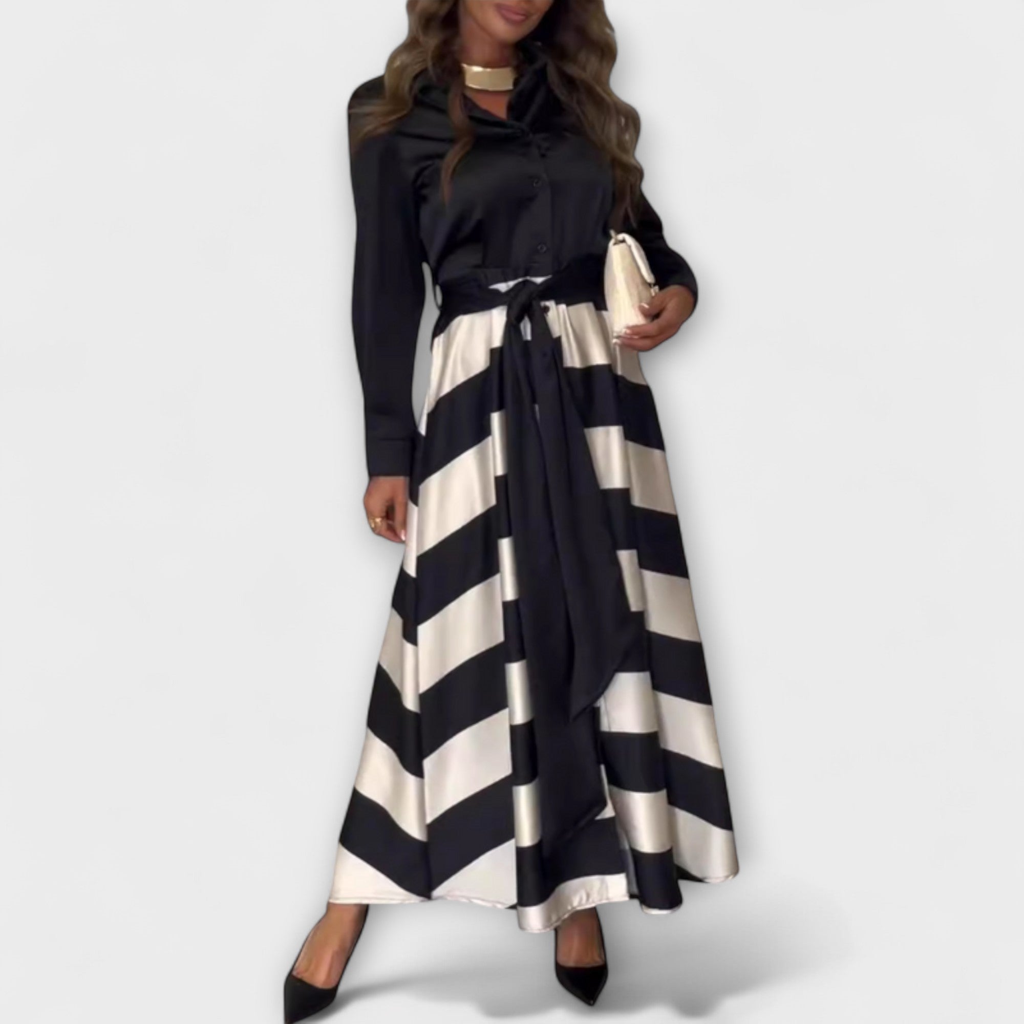 Elegante Jurk met Overhemdkraag, Gestreepte Rok & Tailleceintuur – Perfect voor Bijzondere Gelegenheden
