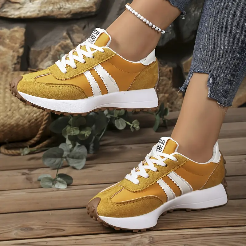 Unisex Casual Sneakers – Lichte Veterschoenen met Sportieve Strepen en Comfortabele Zool