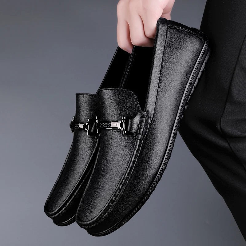 Buckle Loafers – Elegante Leren Instapschoenen met Gespdetail