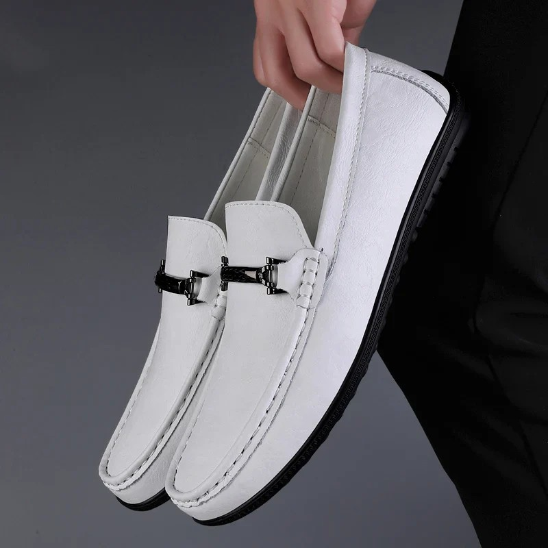 Buckle Loafers – Elegante Leren Instapschoenen met Gespdetail