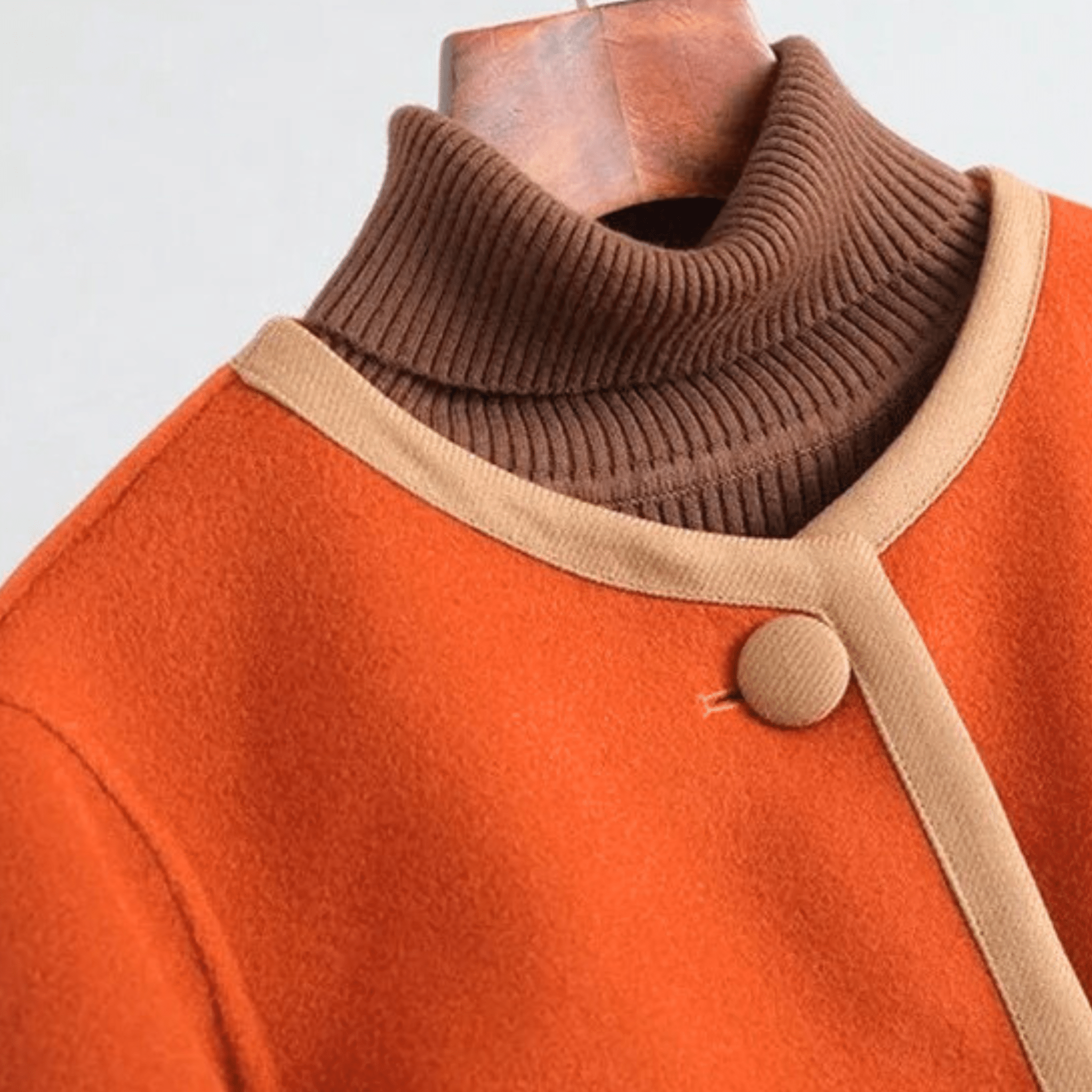 Ronde Hals Silhouet Jas – Elegante, Stijlvolle & Tijdloze Damesjas van Premium Wolmix